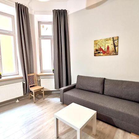 Lacplesa Downtown New 2-Bedroom Apartment รีกา ภายนอก รูปภาพ