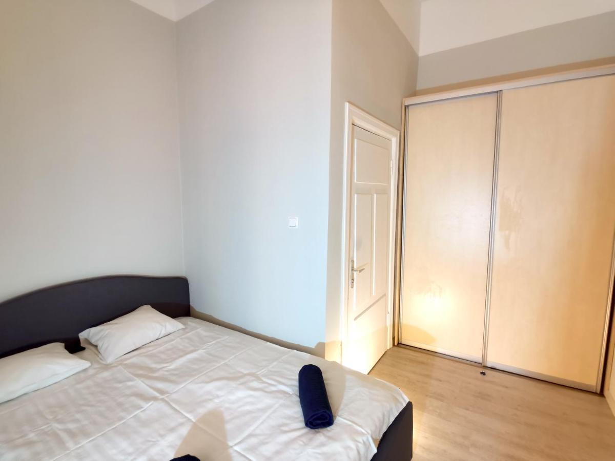 Lacplesa Downtown New 2-Bedroom Apartment รีกา ภายนอก รูปภาพ