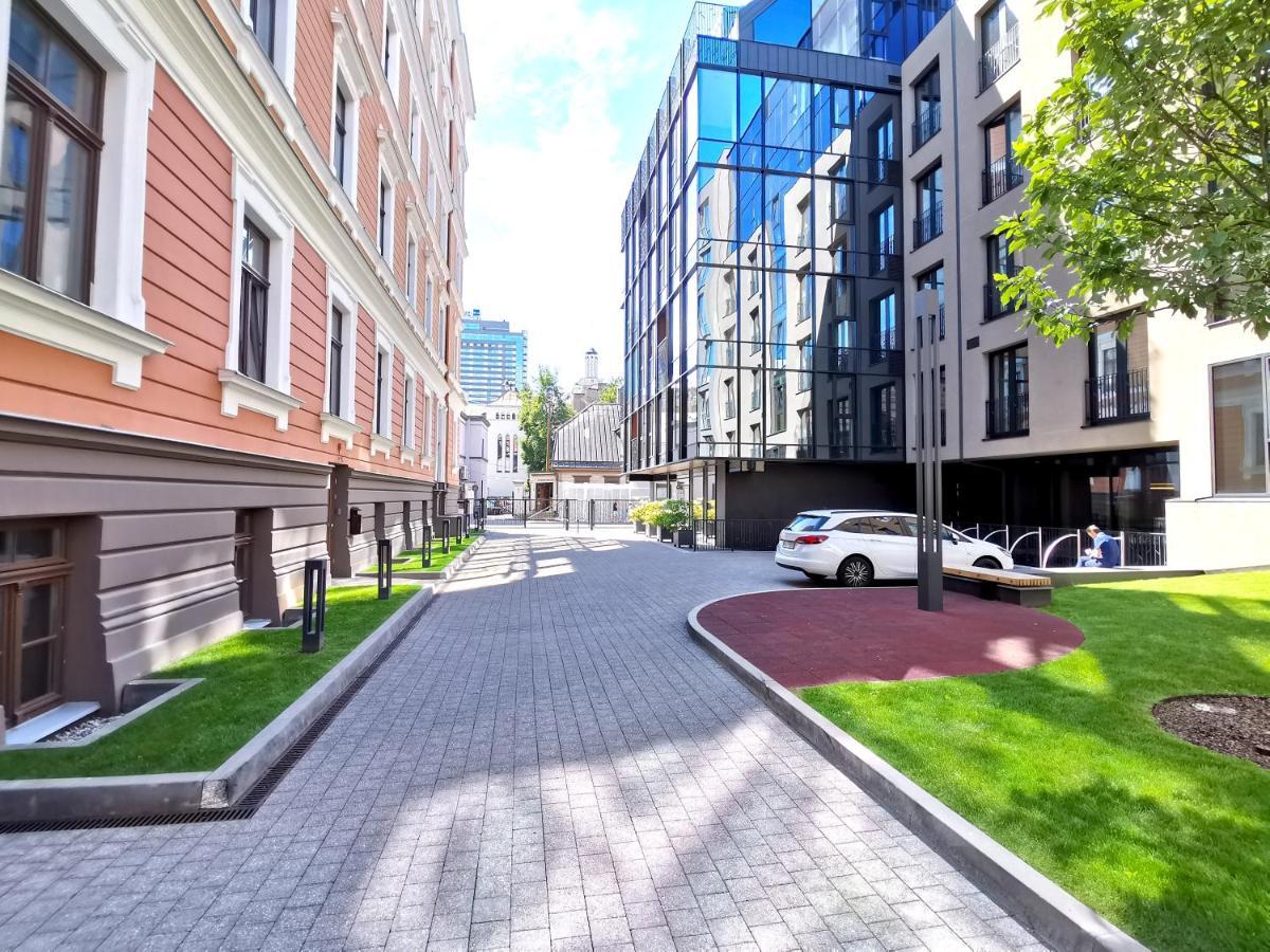 Lacplesa Downtown New 2-Bedroom Apartment รีกา ภายนอก รูปภาพ