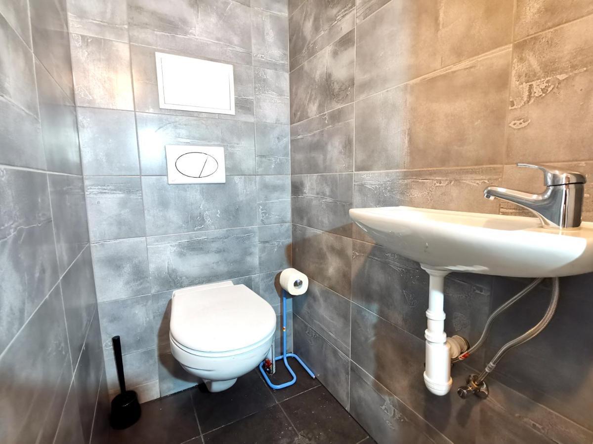 Lacplesa Downtown New 2-Bedroom Apartment รีกา ภายนอก รูปภาพ